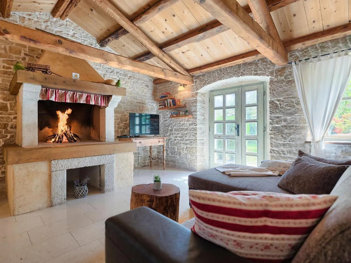 Holiday Home Hrelja - Roj418 By Interhome Žminj