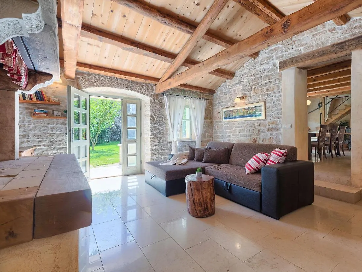 Holiday Home Hrelja - Roj418 By Interhome Žminj